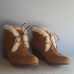 UGG Jeovana Waterproof Shearling Lined Boot